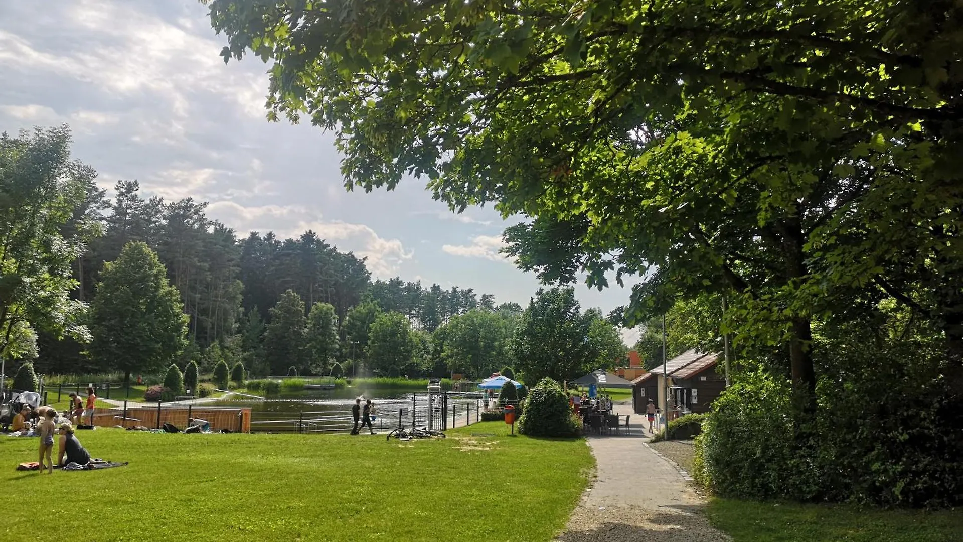 Сasa de vacaciones Die Badeanstalt I Loft Nuernberg I 5 Minuten Zu Fuss Zum Kostenlosen Naturbad I Messenaehe I Waldnaehe Postbauer-Heng Alemania
